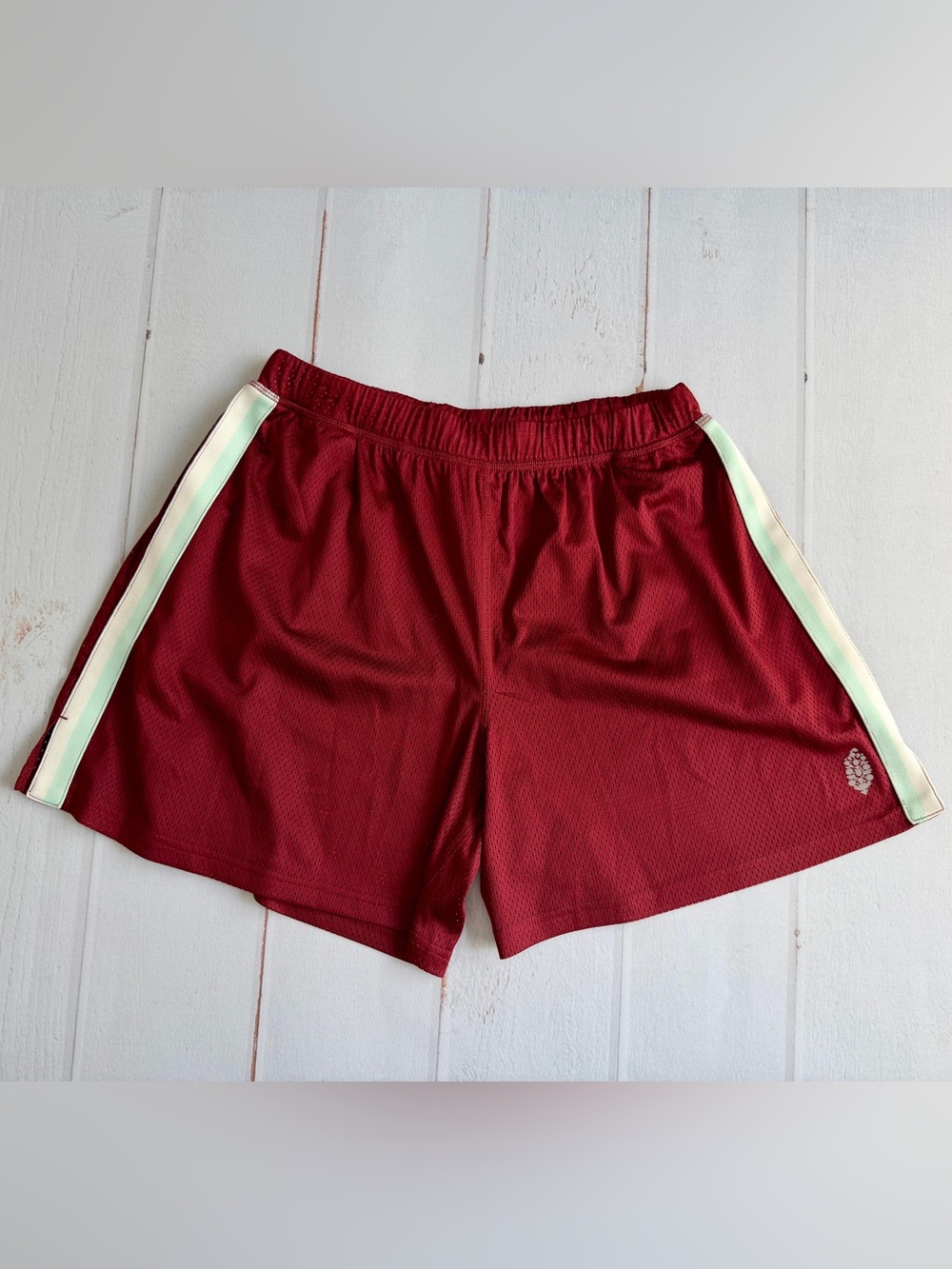 Free People Movement Mesh Athletic Running Shorts Burgundy White Stripe XS NWOT - Picture 2 of 8